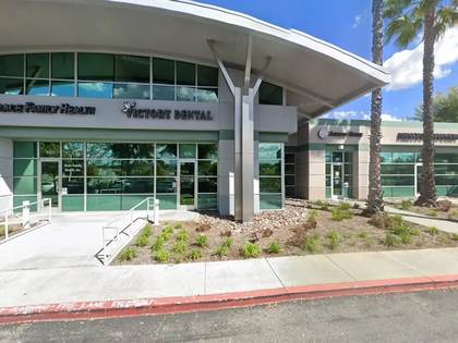 Street level view of the address for Dr. James Hyun-Uk Lee in Murrieta