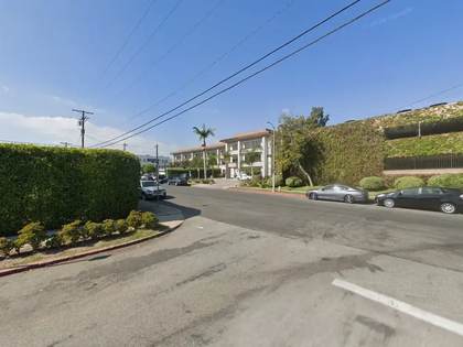 Street level view of the address for Dr. Armine Ohanian Kassabian in Sherman Oaks