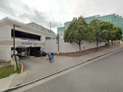 Street level view of the address for Dr. Angela Mika Venturelli in Oakland