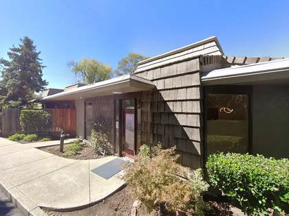 Street level view of the address for Dr. Negar Boloorchi in Walnut Creek