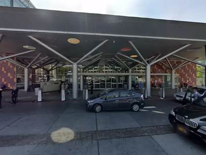Street level view of the address for Dr. Mimi Kim in Los Angeles