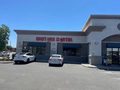 Photo of Dr. Amandeep Randhawa in Fresno