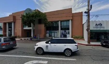 Street level view of the address for Norik Markarian DMD in Glendale